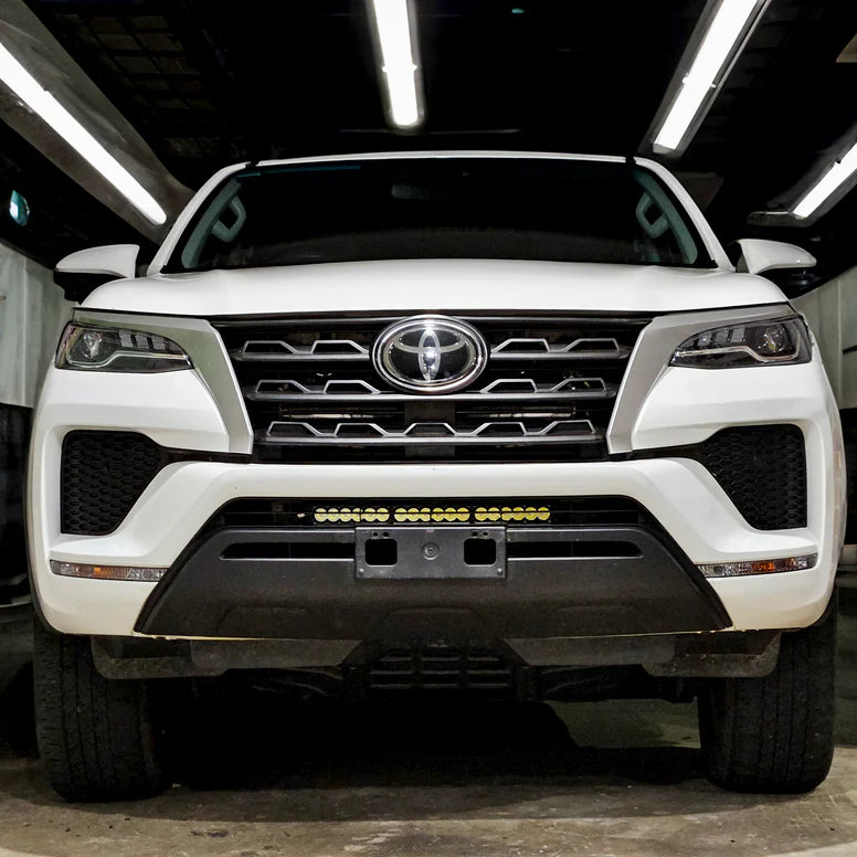 Fortuner Behind-Grille Light Bar