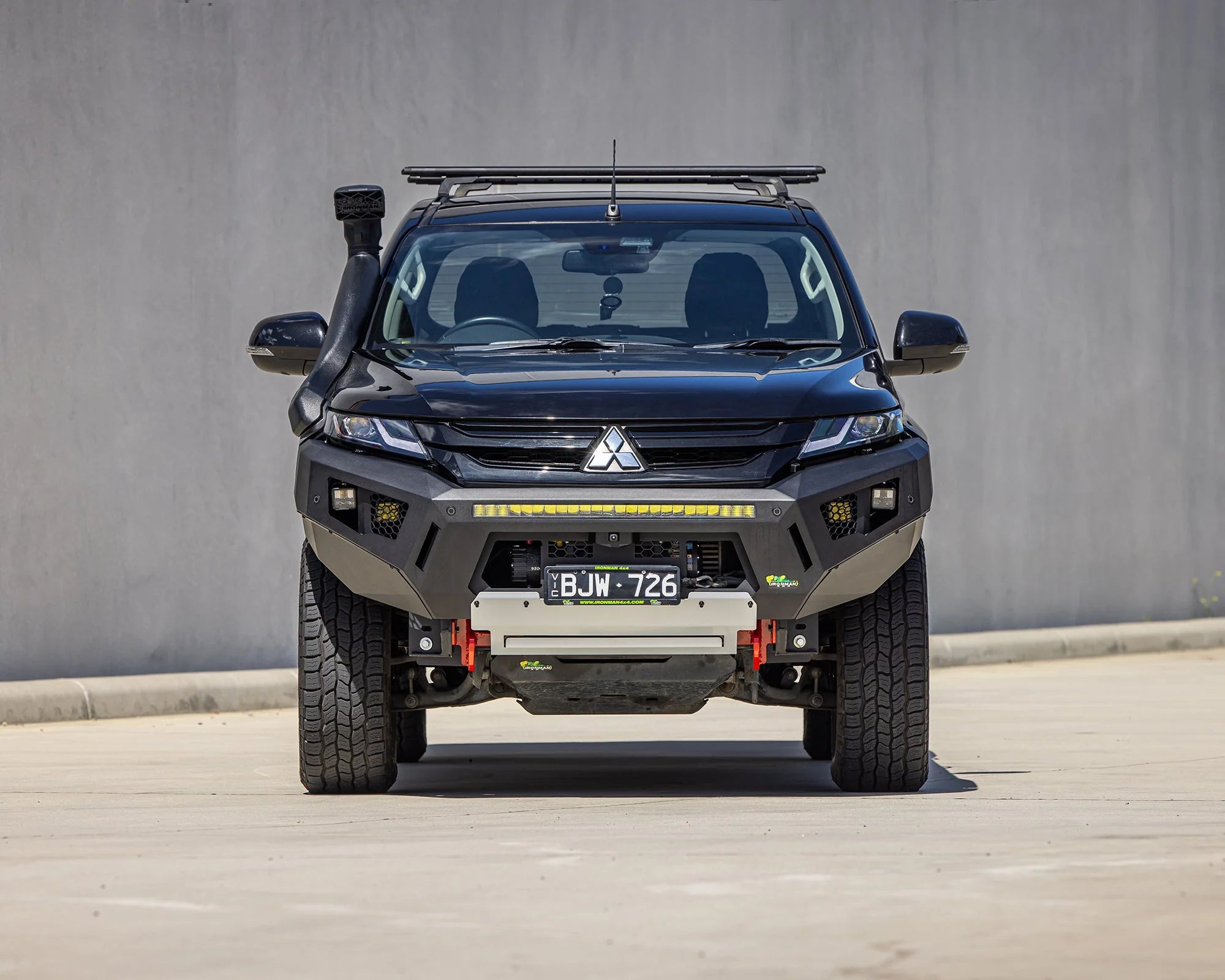 IRONMAN RAID BULL BAR - MITSUBISHI TRITON MR