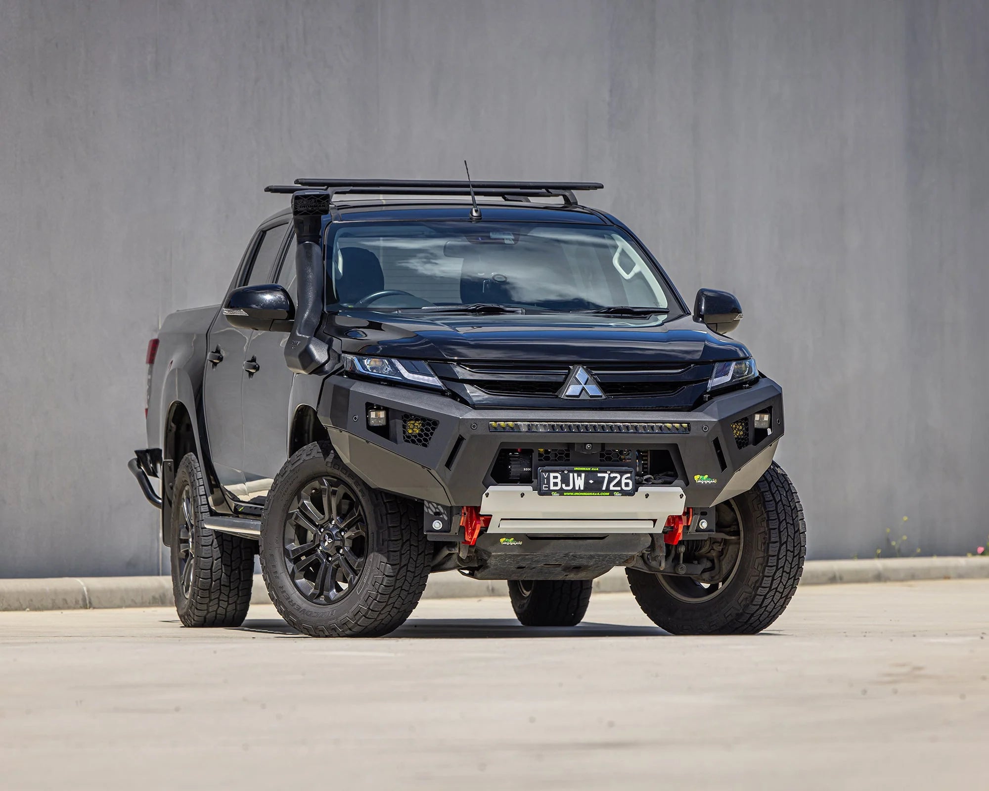 IRONMAN RAID BULL BAR - MITSUBISHI TRITON MR