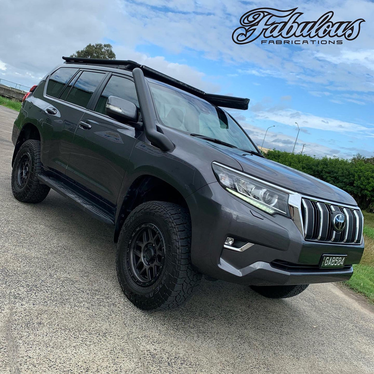 Toyota Landcruiser Prado 150 Series Mid Entry Stainless Snorkel