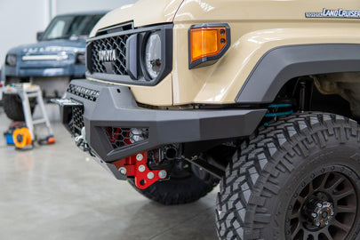 Predator Bull bar, Suitable for Toyota Land Cruiser (facelift) 76, 78, 79 Series, 2024 on