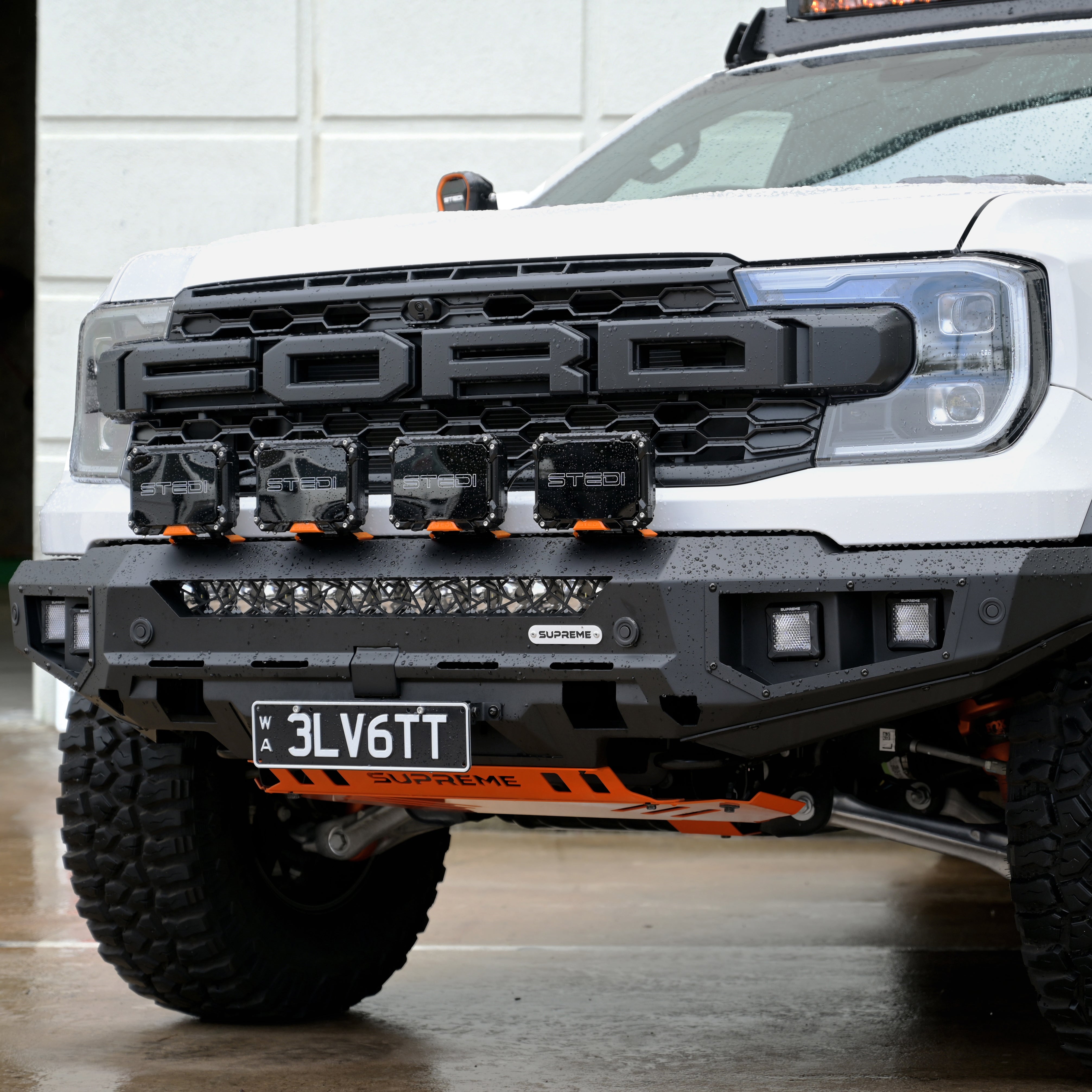 SUPREME | X-SERIES BULL BAR – NEXT GEN RAPTOR