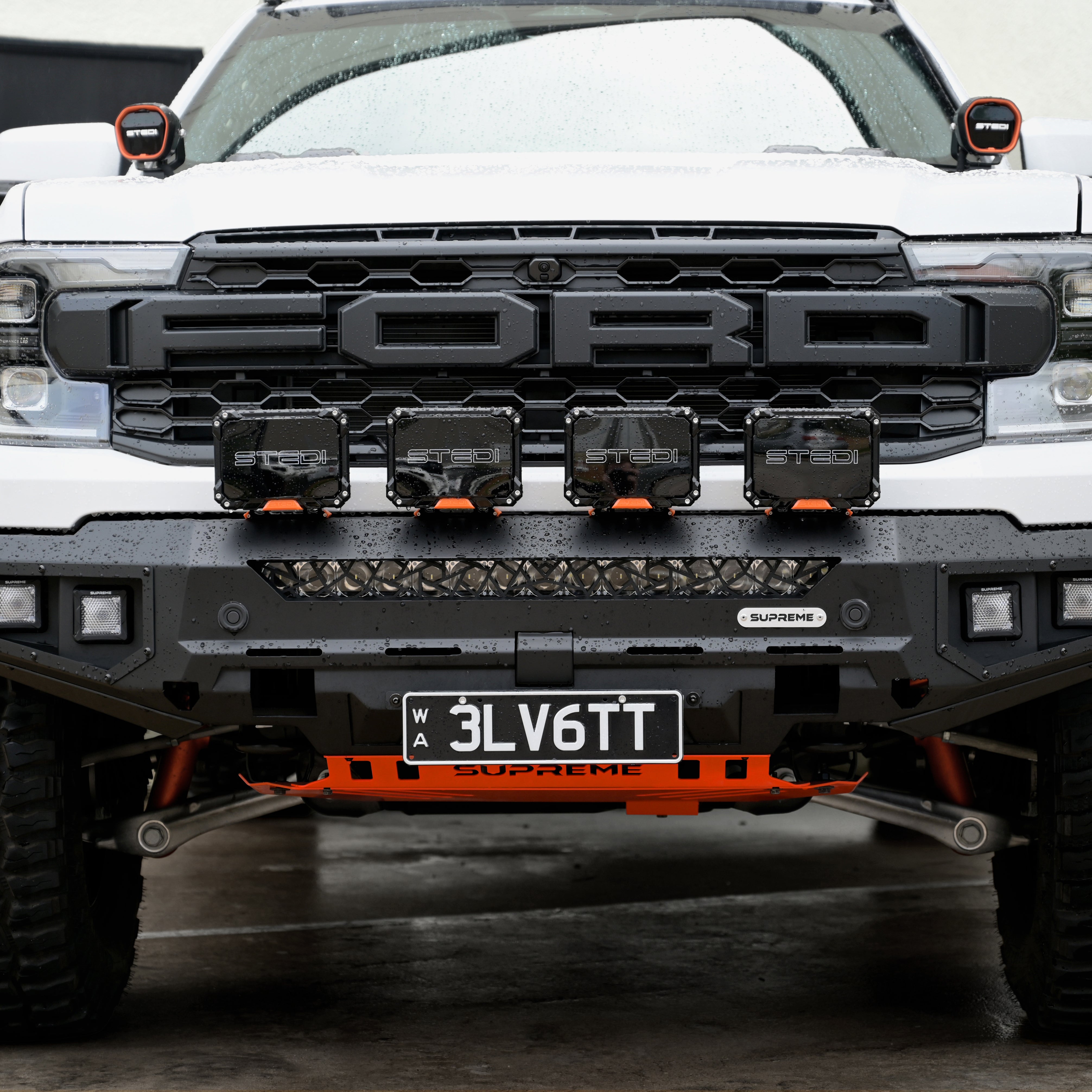 SUPREME | X-SERIES BULL BAR – NEXT GEN RAPTOR