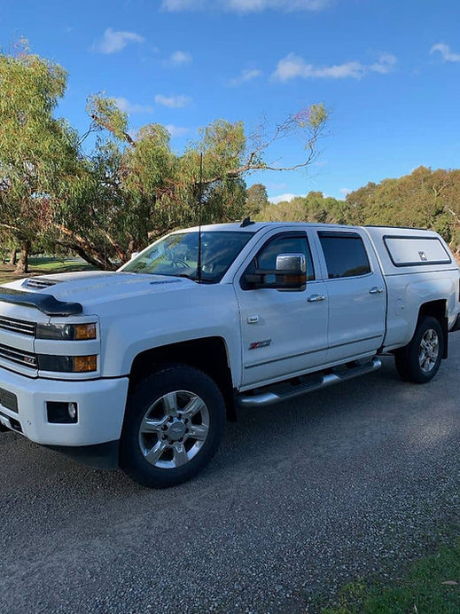 Chevrolet Silverado 2500 Bonnet Aerial UHF Antenna Bracket 2015+