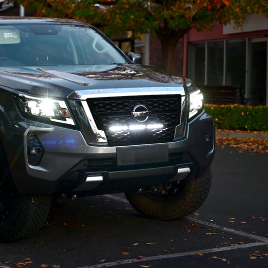 Trailbait - Nissan Navara Behind-Grille Light Bar