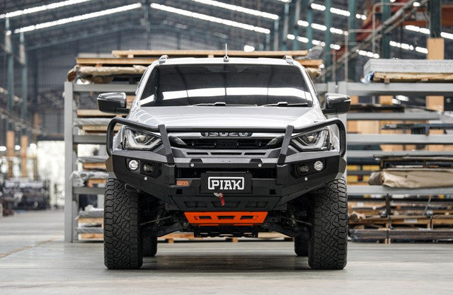 PIAK Isuzu 2020 Onwards Elite Post Bar Orange tow and black under body